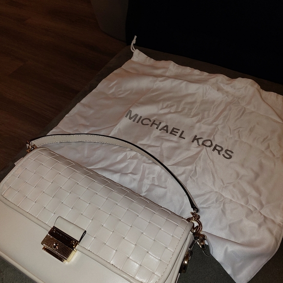 BEAUTIFUL MICHAEL KORS CROSSBODY - Picture 6 of 11